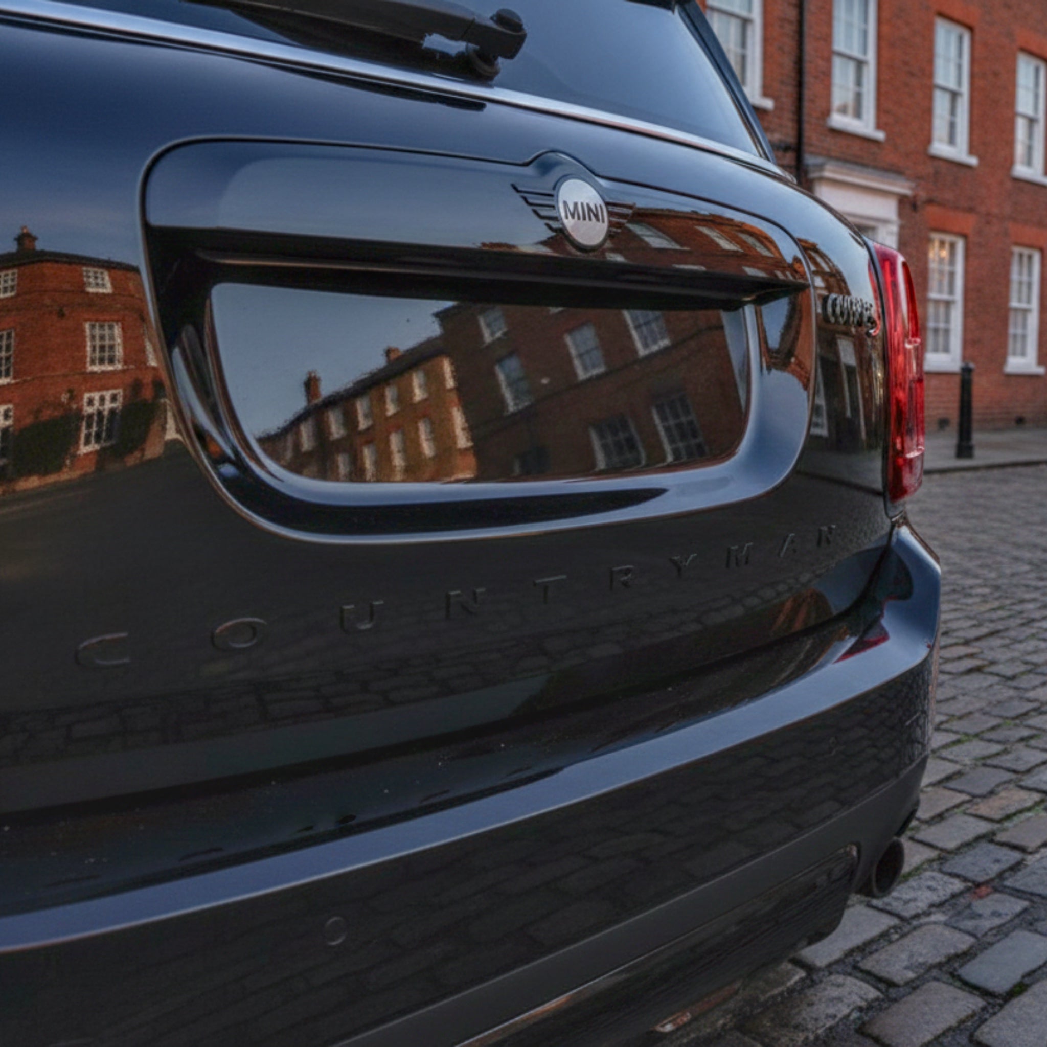 MINI Countryman Rear Lettering Emblem