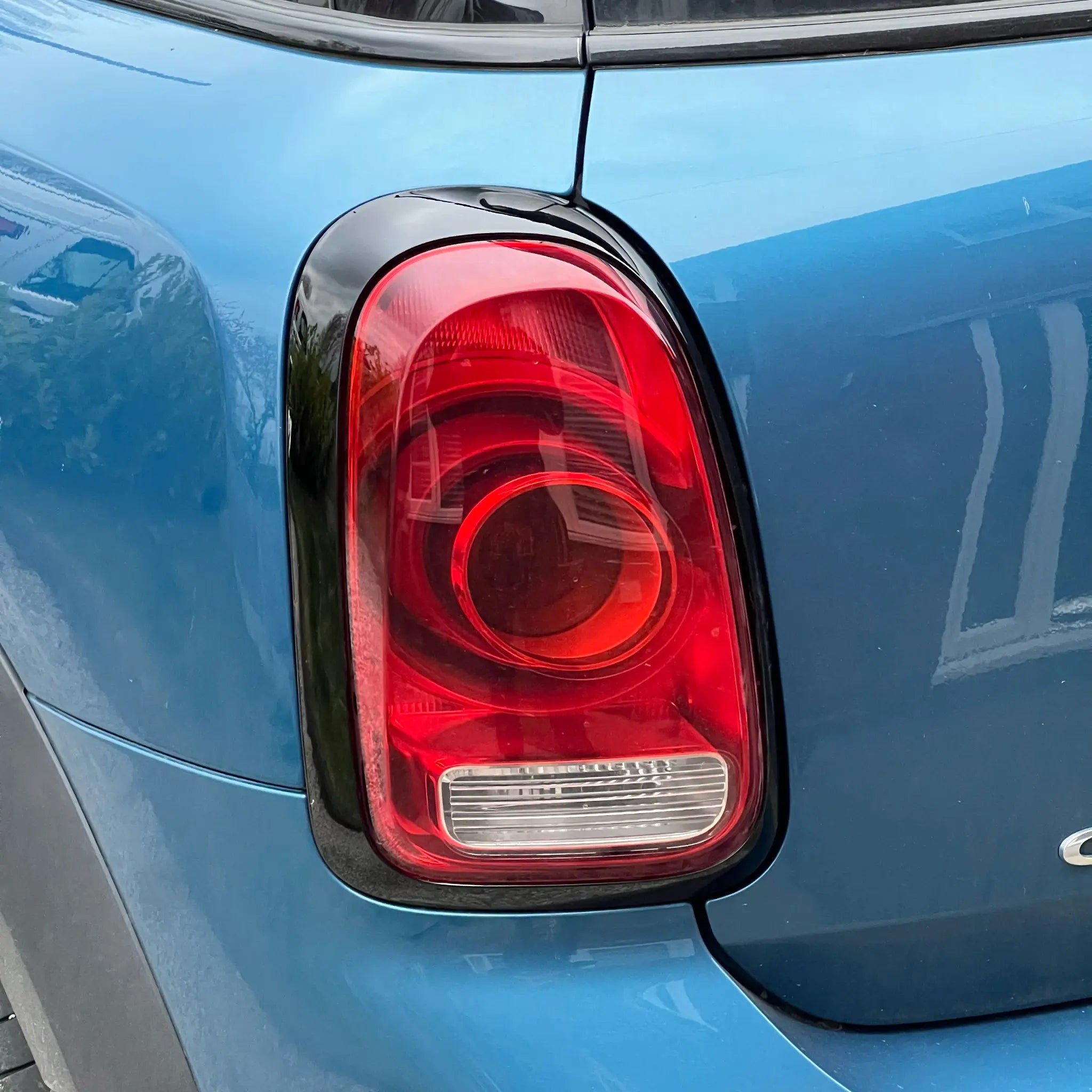 MINI Countryman Rear Tail Light Replacement Trim (F60) SCP Automotive