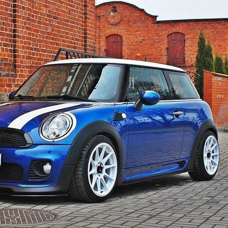 MINI R56 JCW Side Skirts V.1 – Gloss Black