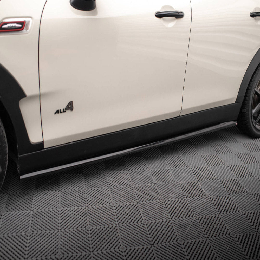 MINI F54 LCI Clubman JCW Side Skirts Diffusers