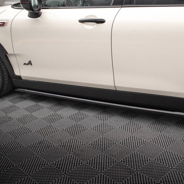 MINI F54 LCI Clubman JCW Side Skirts Diffusers
