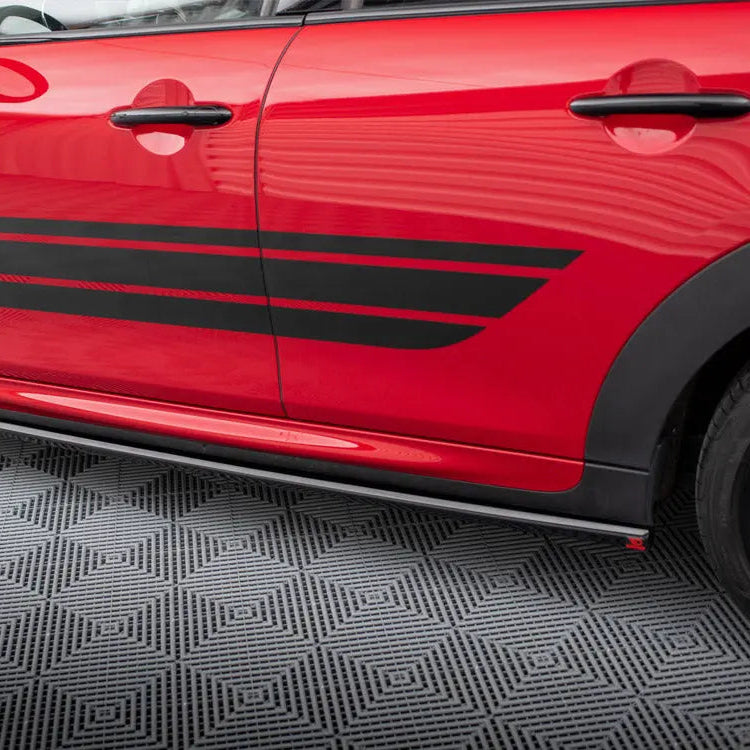 MINI F-SERIES LCI2 SPORT / JCW SIDE SKIRTS Maxton Design